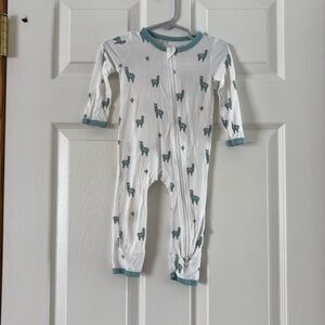 Kyte baby zipper onesie 12-18 months. No stains/holes